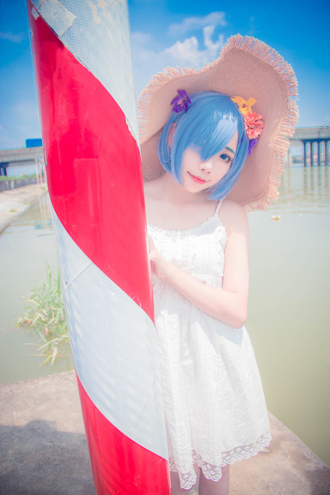 【COS正片】夏日白裙蕾姆 COSPLAY-第1张