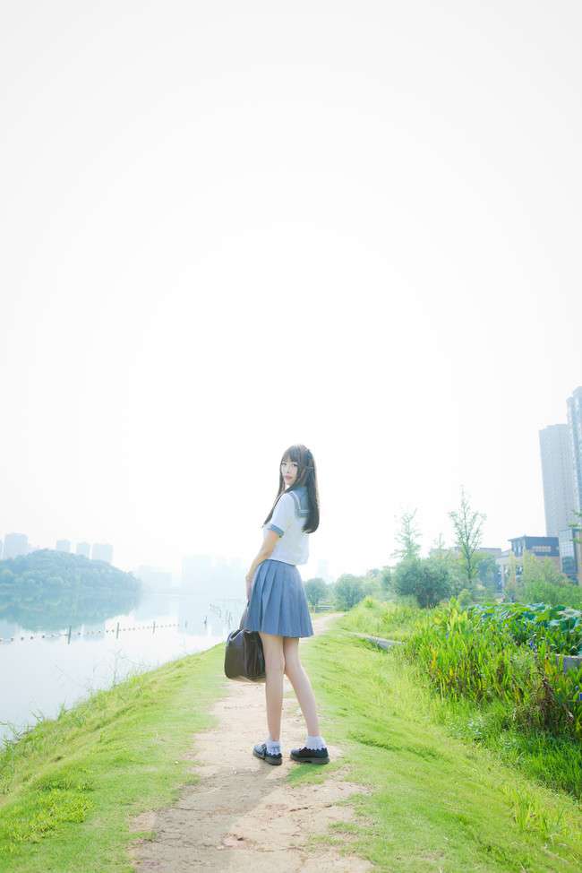 你会不会稍微注意一下不起眼的我呢？ COSPLAY-第5张