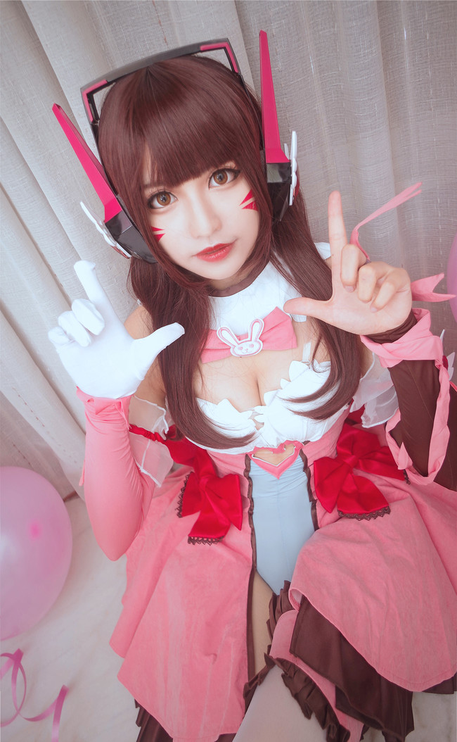 今天你要来一份DVA吗？Dva.爱你哟 COSPLAY-第2张