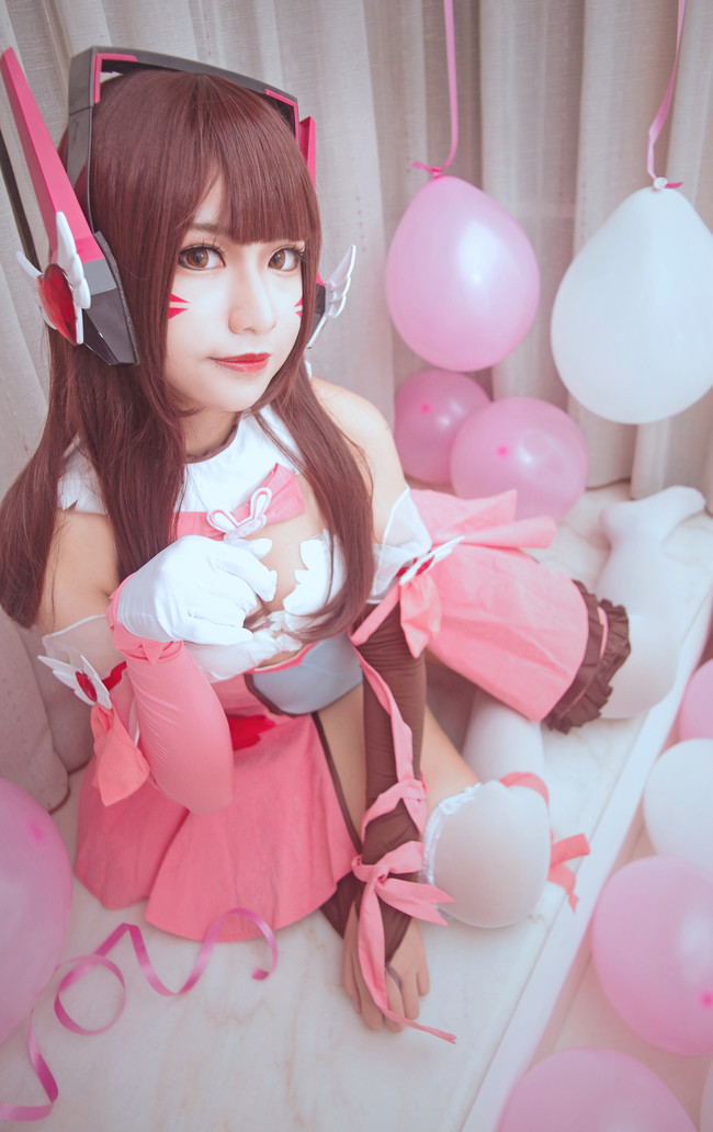 今天你要来一份DVA吗？Dva.爱你哟 COSPLAY-第4张