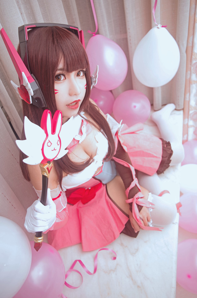 今天你要来一份DVA吗？Dva.爱你哟 COSPLAY-第5张