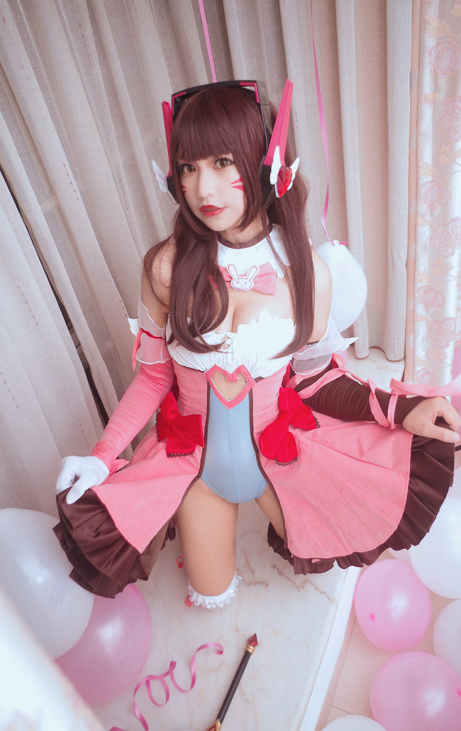 今天你要来一份DVA吗？Dva.爱你哟 COSPLAY-第8张