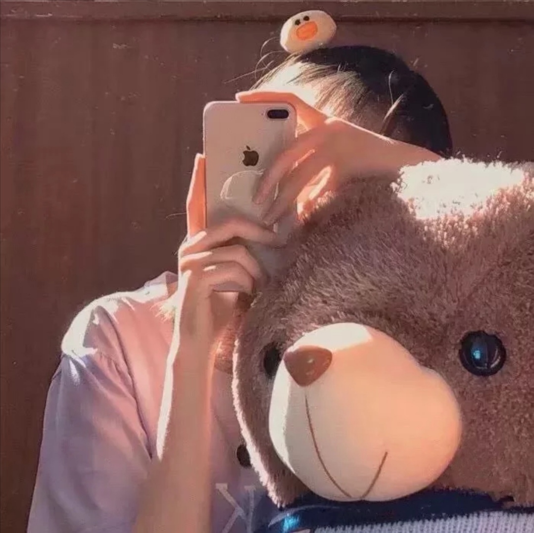 女头像 不要和女孩子讲道理 偏爱她就好了 别叫她眼睛一眨一眨的 其实小脑袋里什么都想不明白 女生头像-第2张