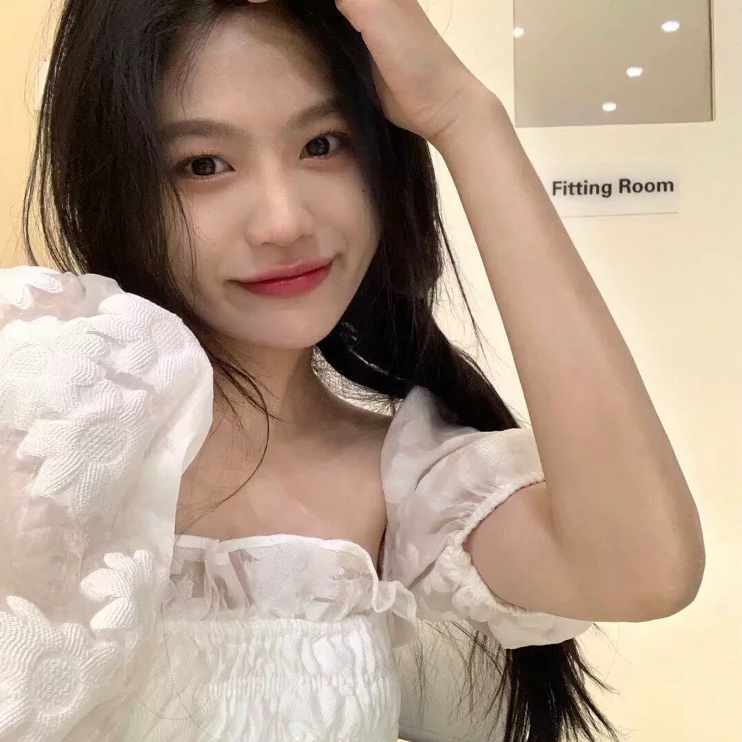 纯欲风女头像 哪有什么避风港 心情不好的时候都是一个人. 女生头像-第7张