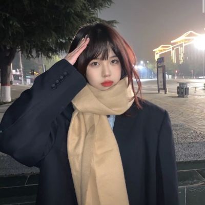 女生头像 这个冬天有人给你捂手吗 女生头像 这个冬天有人给你捂手吗