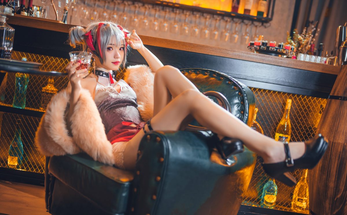 明日方舟 W守夜冠军@花柒Hana COSPLAY-第9张
