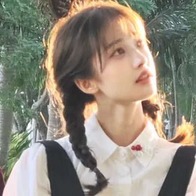 也许睡着才是常态，醒着只是为了手机做梦的素材 小众女头 头像-第4张