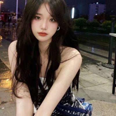 也许睡着才是常态，醒着只是为了手机做梦的素材 小众女头 头像-第2张