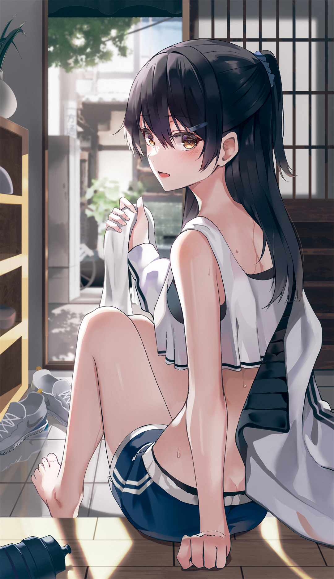 P站插画 黑发少女 短裤裸足 健身美女 8K 动漫手机壁纸 手机壁纸-第1张