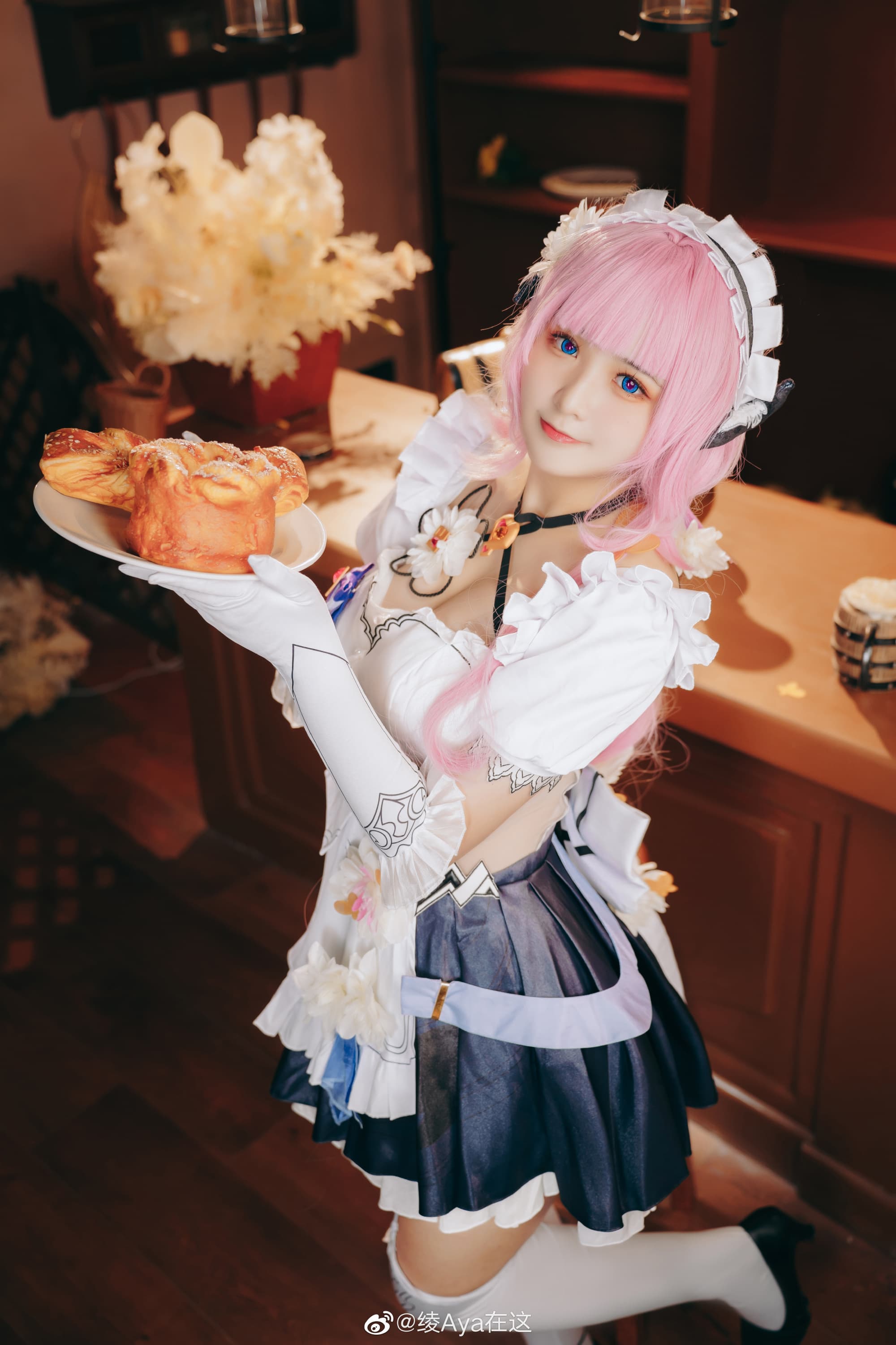 【COS】你可不要被三次元的女人给骗了呀 ♪ 崩坏3 爱莉希雅女仆cos@绫Aya在这 COSPLAY-第9张