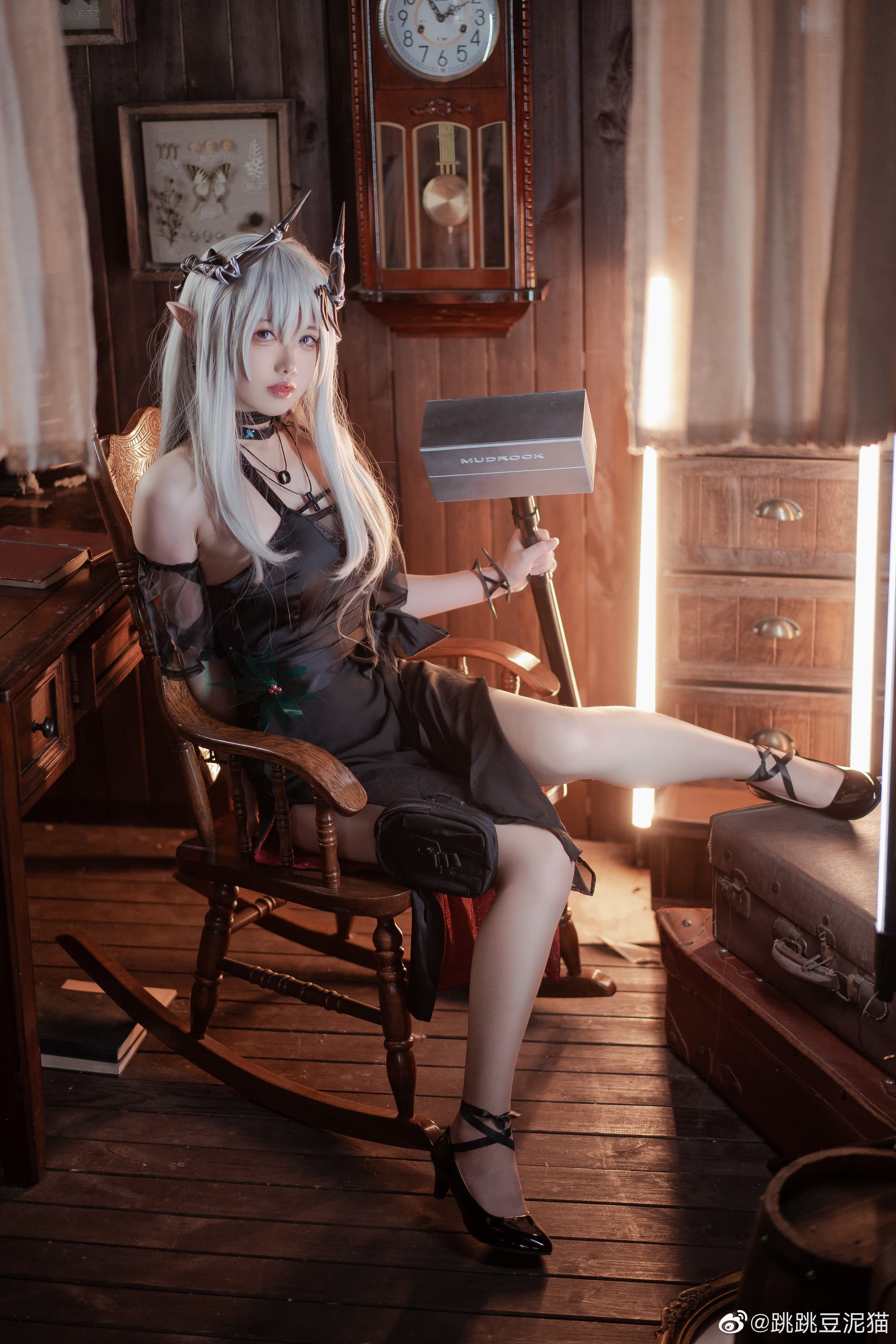 【COS】嗯？啊，看到这抔泥土了吗... 明日方舟 泥岩黑曜石@泥头跳跳猫 COSPLAY-第5张