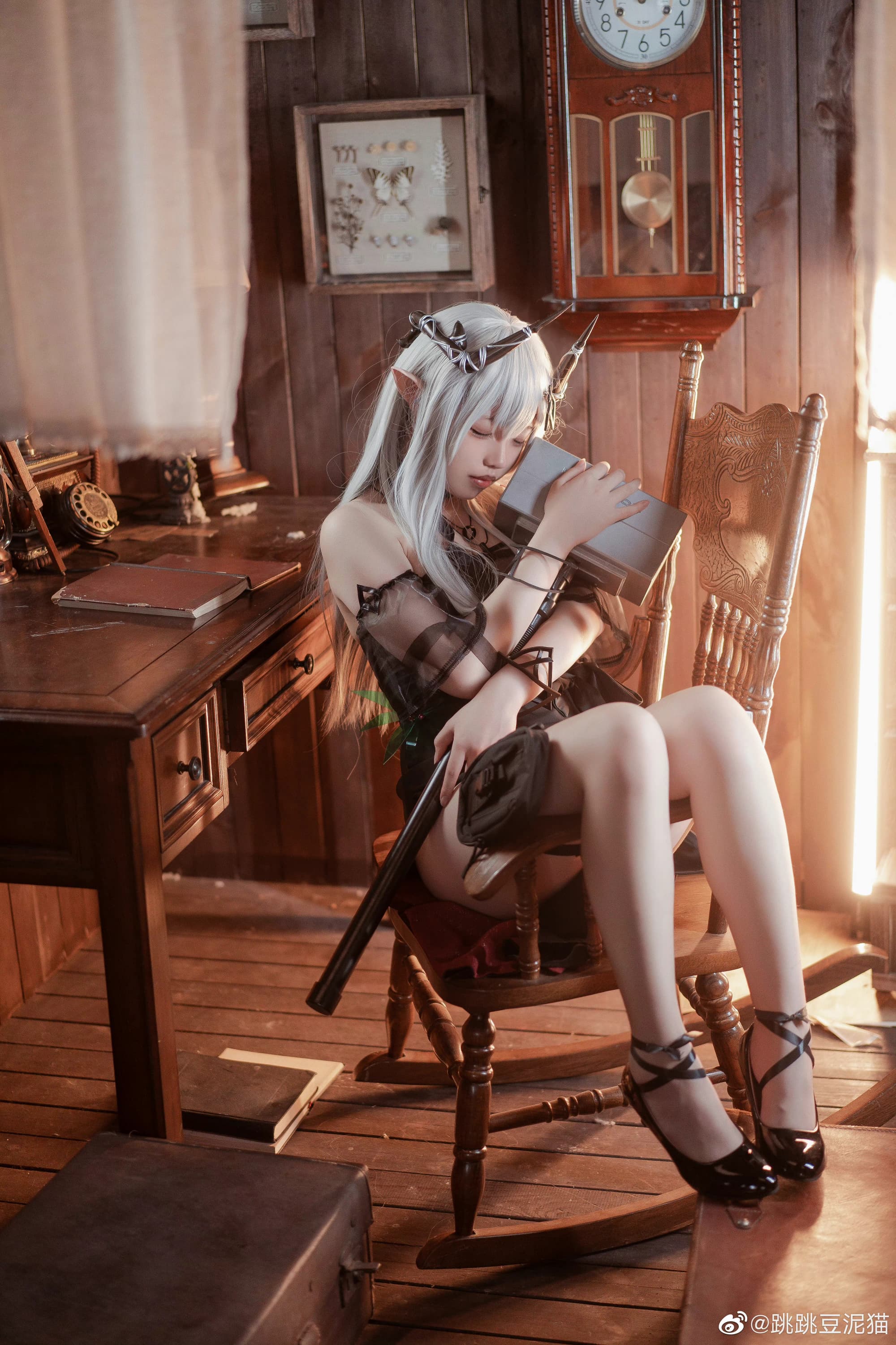 【COS】嗯？啊，看到这抔泥土了吗... 明日方舟 泥岩黑曜石@泥头跳跳猫 COSPLAY-第6张