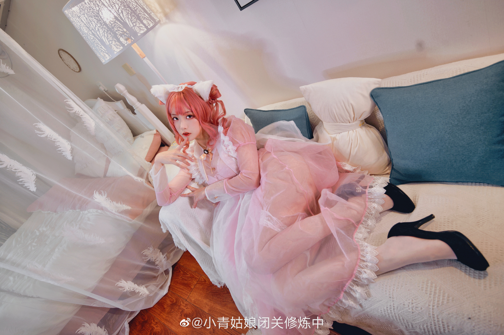 透明女仆终于出片啦。会被和谐几张我也不知道，随缘吧。@小青姑娘闭关修炼中 COSPLAY-第4张