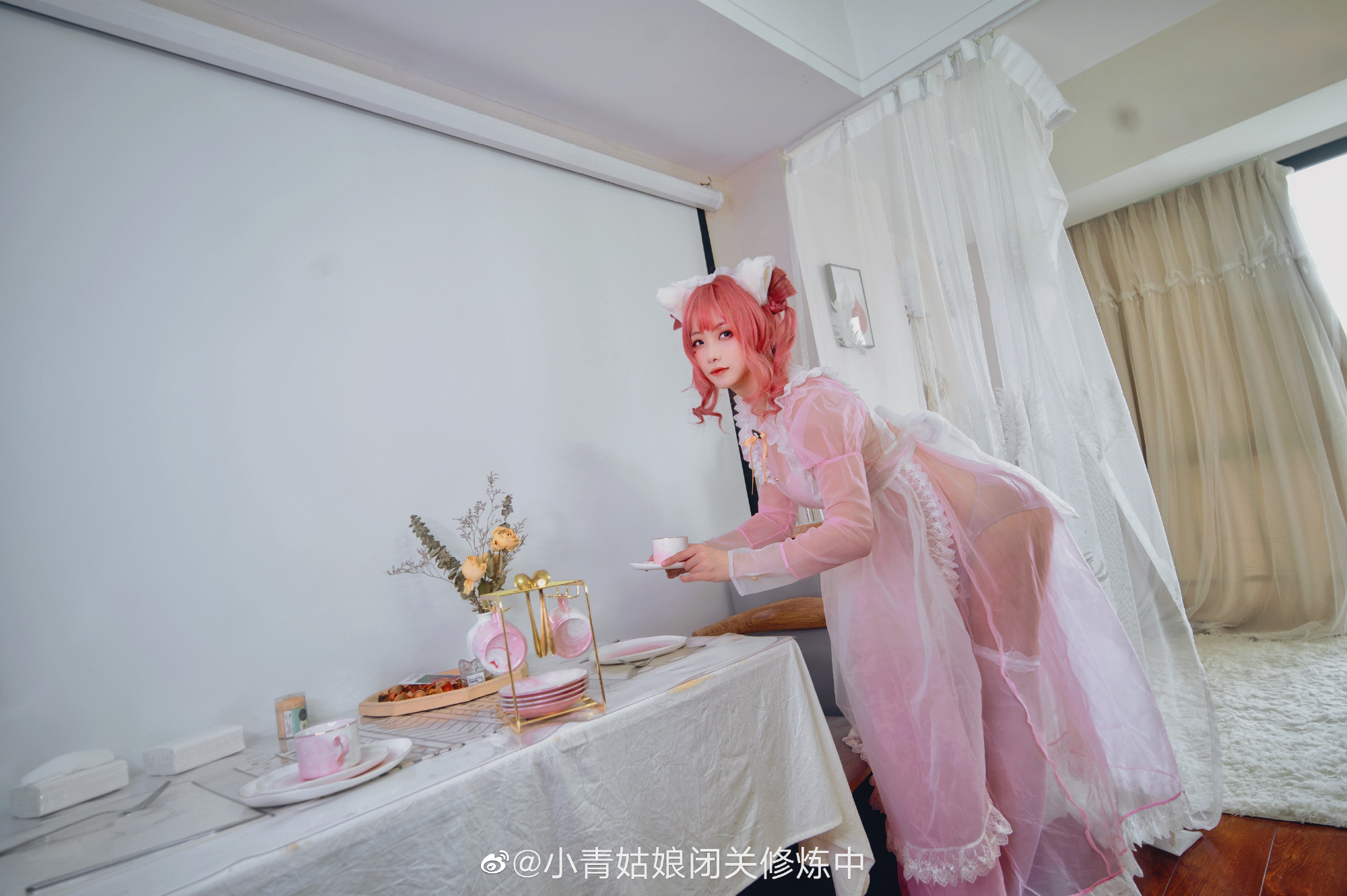透明女仆终于出片啦。会被和谐几张我也不知道，随缘吧。@小青姑娘闭关修炼中 COSPLAY-第10张