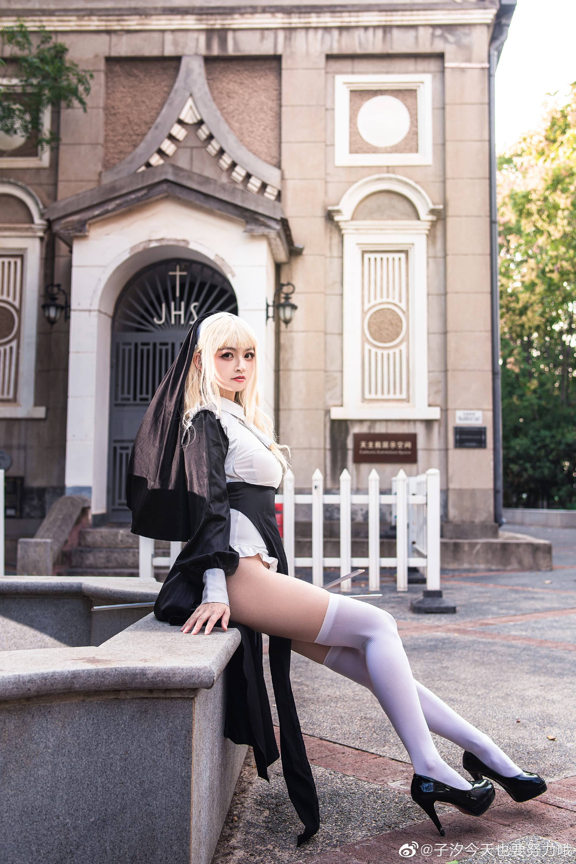 【COS】万能的神啊，请接受我的审判吧  修女part 1–-祈祷篇@子汐今天也要努力哦 COSPLAY-第15张