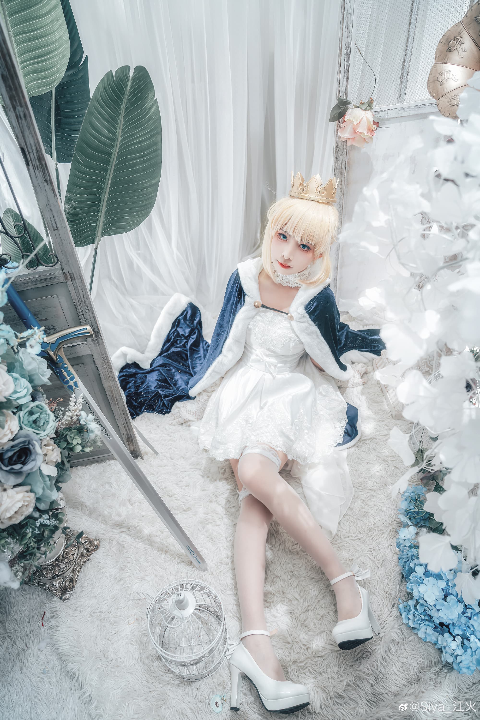 【COS】此后吾之剑与汝同在，汝之命运与吾共存。saber 阿尔托莉雅五周年礼服@Siya_江火 COSPLAY-第3张