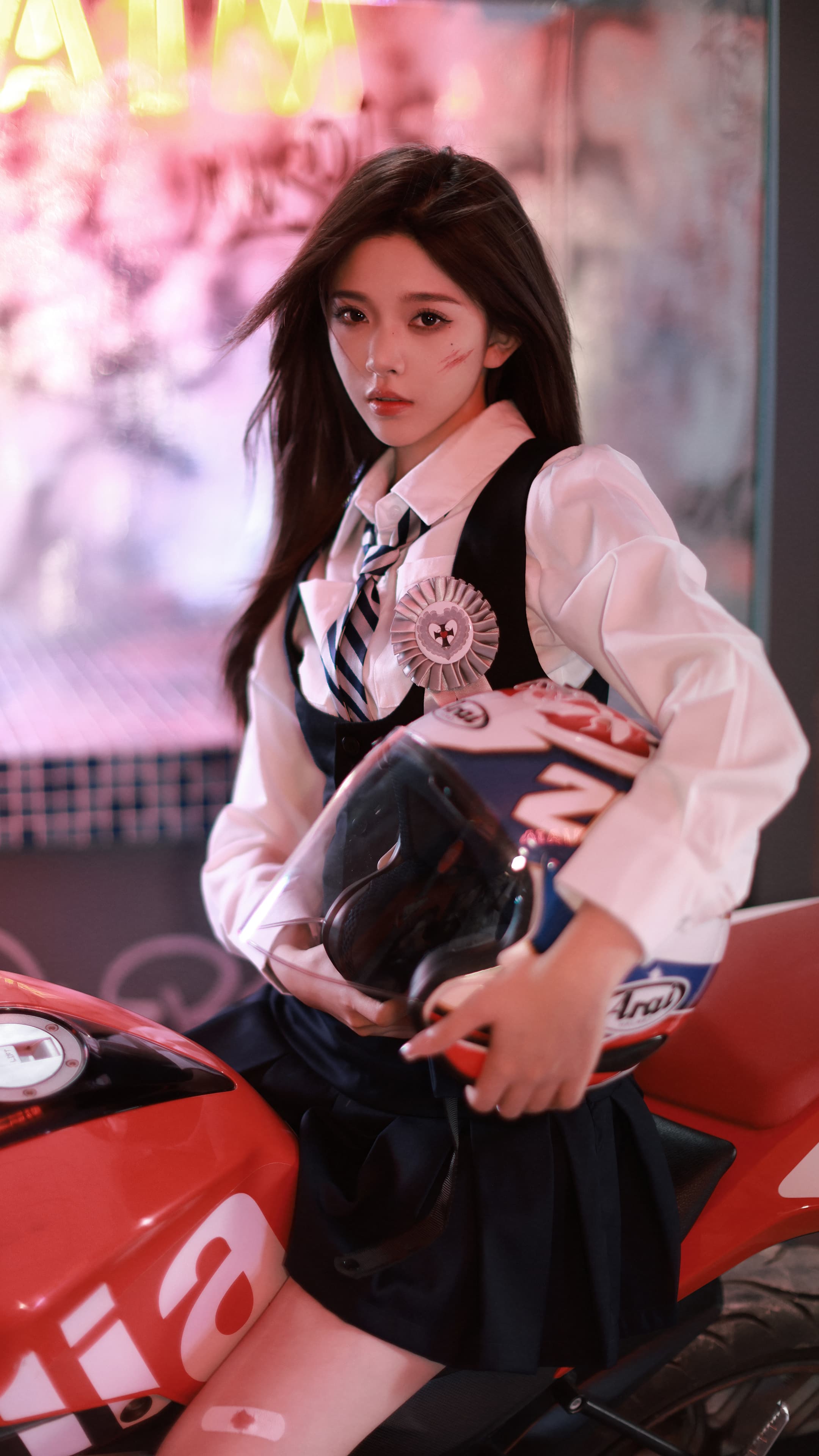 彭十六 元气美女 摩托车 4k手机 高清 壁纸 2160x3840 壁纸-第2张