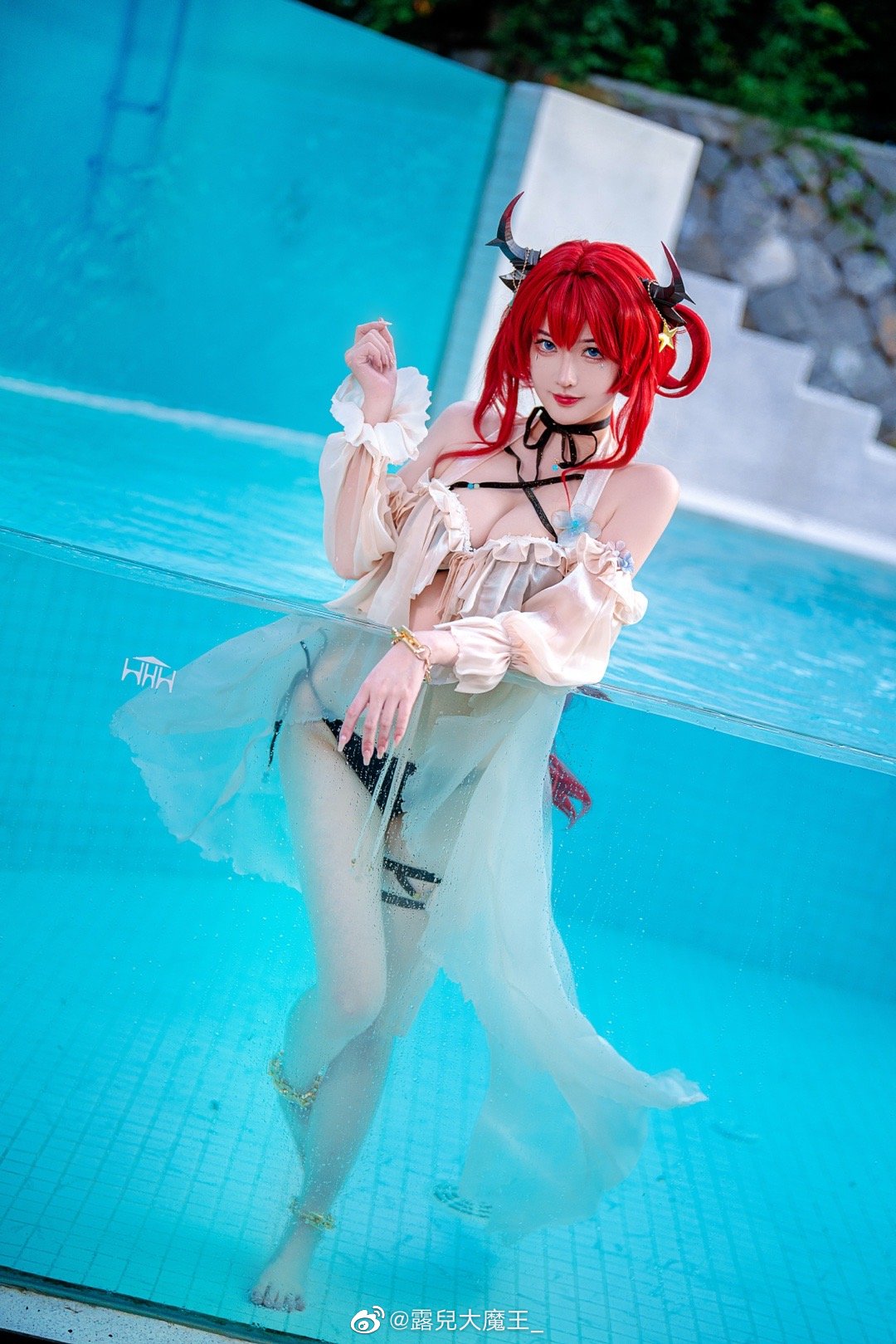 【COS】夏日的温度就如我的发色一样火热。 明日方舟 史尔特尔@露兒大魔王 COSPLAY-第7张