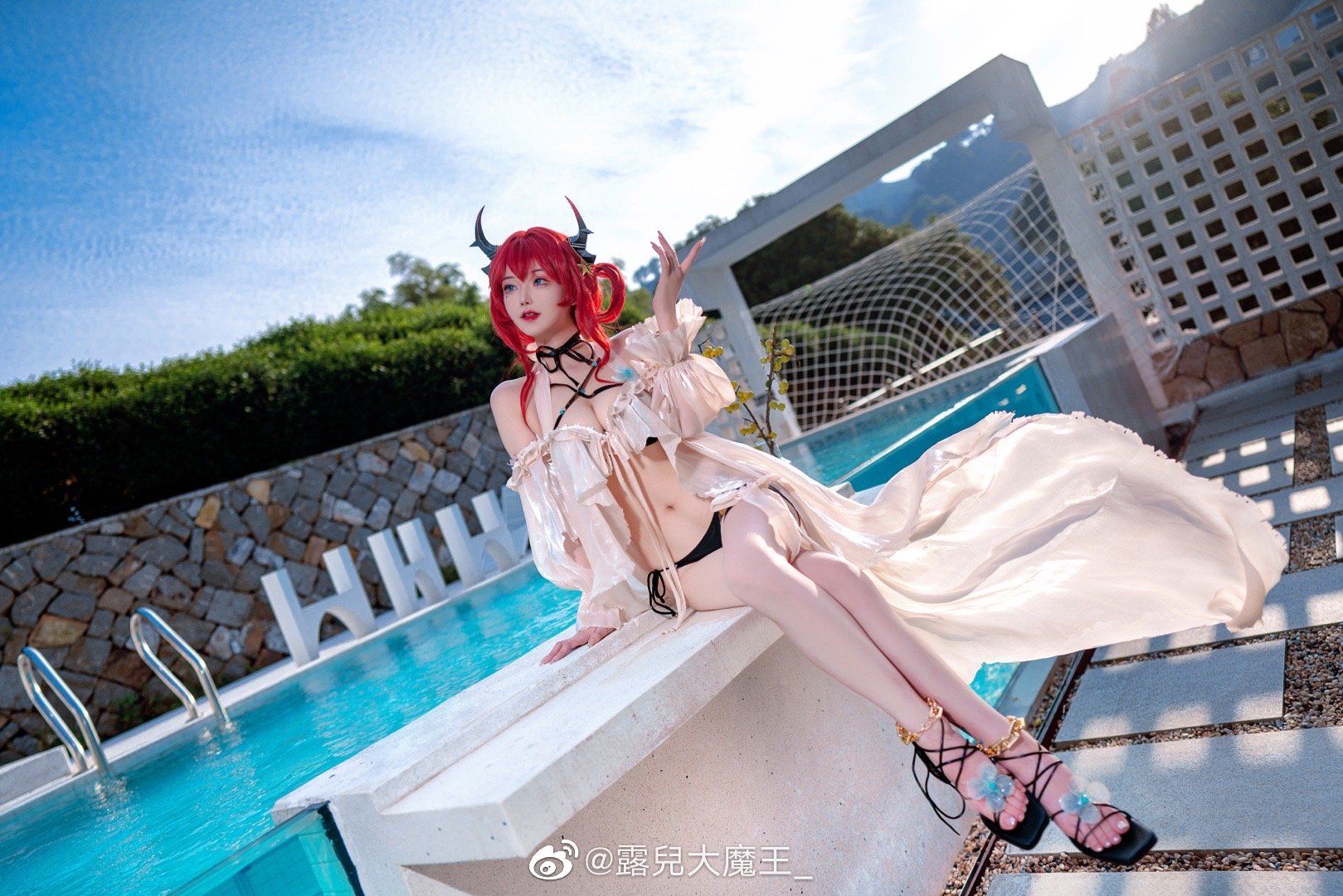 【COS】夏日的温度就如我的发色一样火热。 明日方舟 史尔特尔@露兒大魔王 COSPLAY-第11张