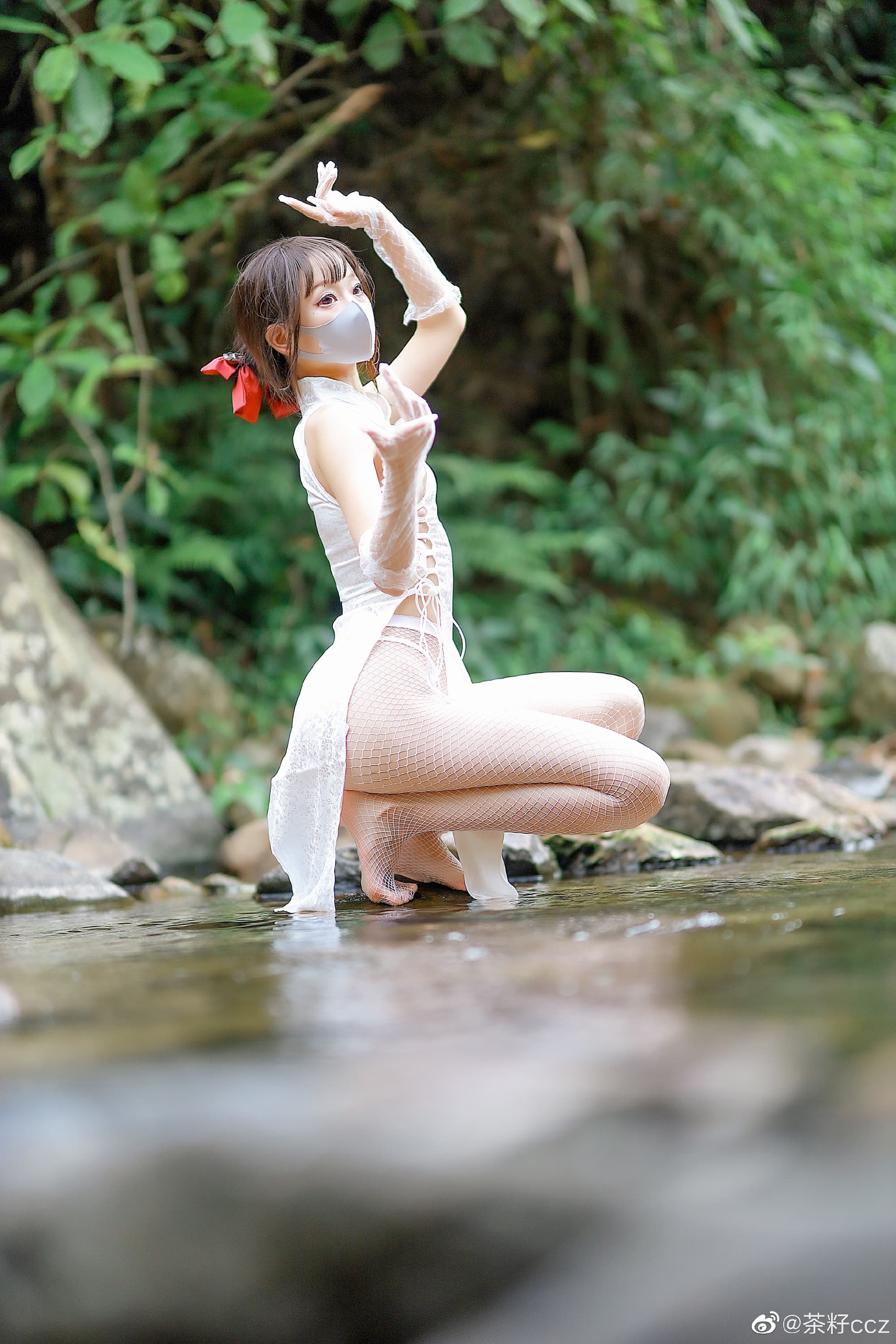 民国风旗袍 溪边一抹白@茶籽ccz 摄影-第6张