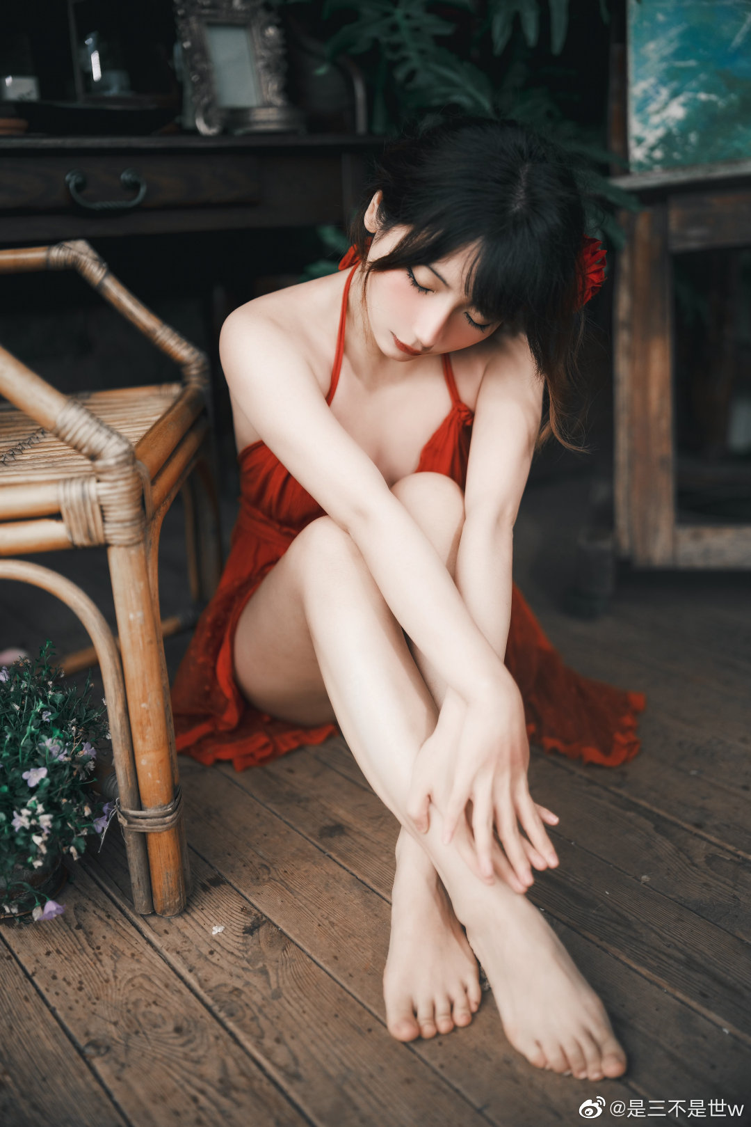 少女写真 正因为你在玫瑰上花费了时间，才使你的玫瑰如此重要。@是三不是世w 摄影-第1张