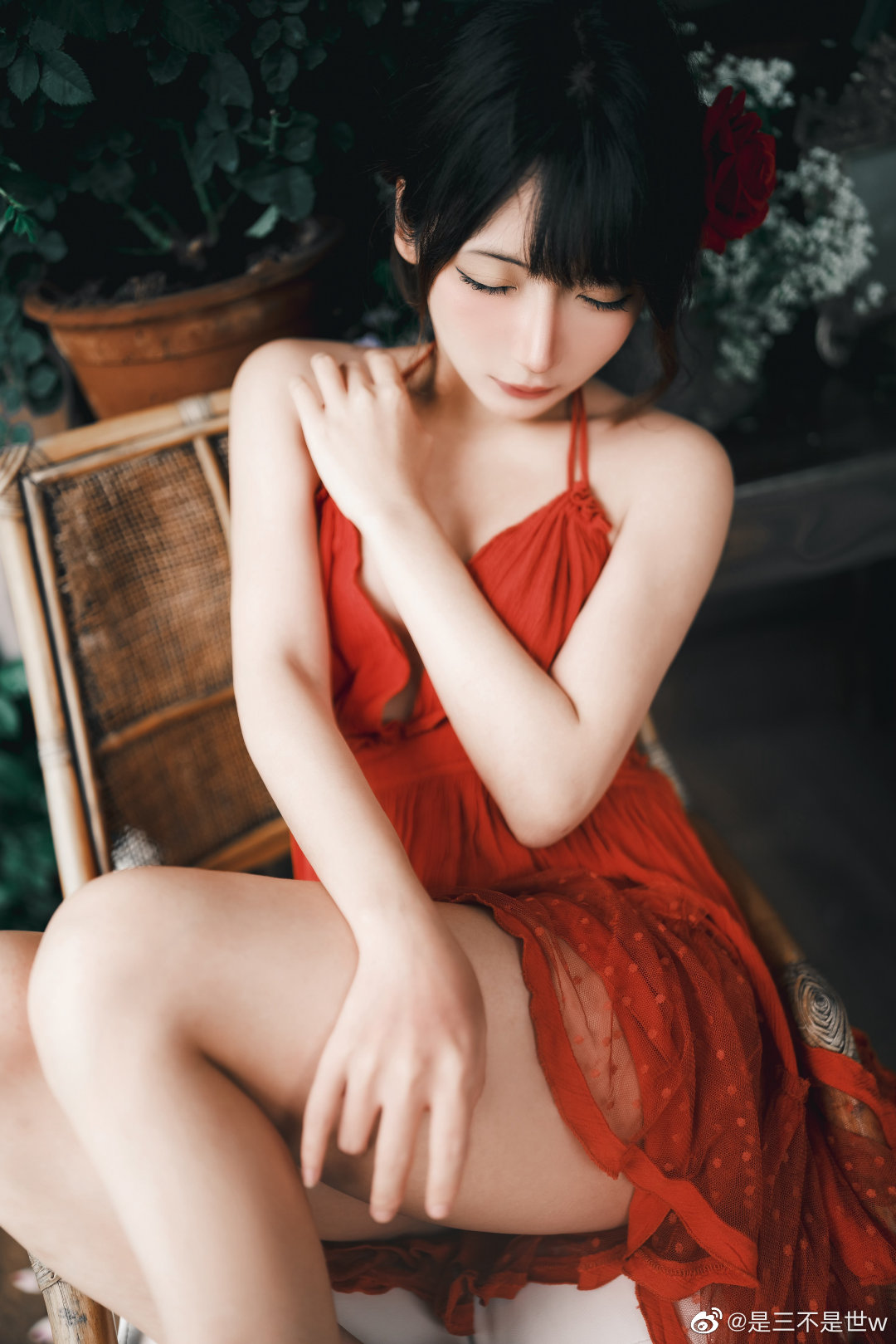 少女写真 正因为你在玫瑰上花费了时间，才使你的玫瑰如此重要。@是三不是世w 摄影-第2张