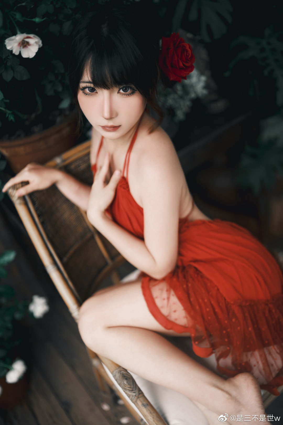 少女写真 正因为你在玫瑰上花费了时间，才使你的玫瑰如此重要。@是三不是世w 摄影-第3张