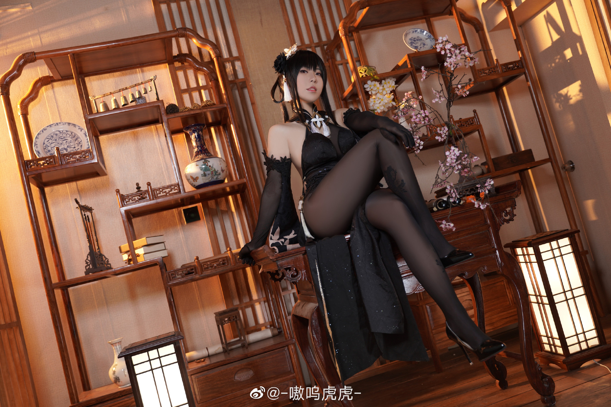 【COS】你现在是我的客人，分心考虑任务的事情可不好哦 碧蓝航线 镇海-奇奢华苑@-嗷呜虎虎- COSPLAY-第6张