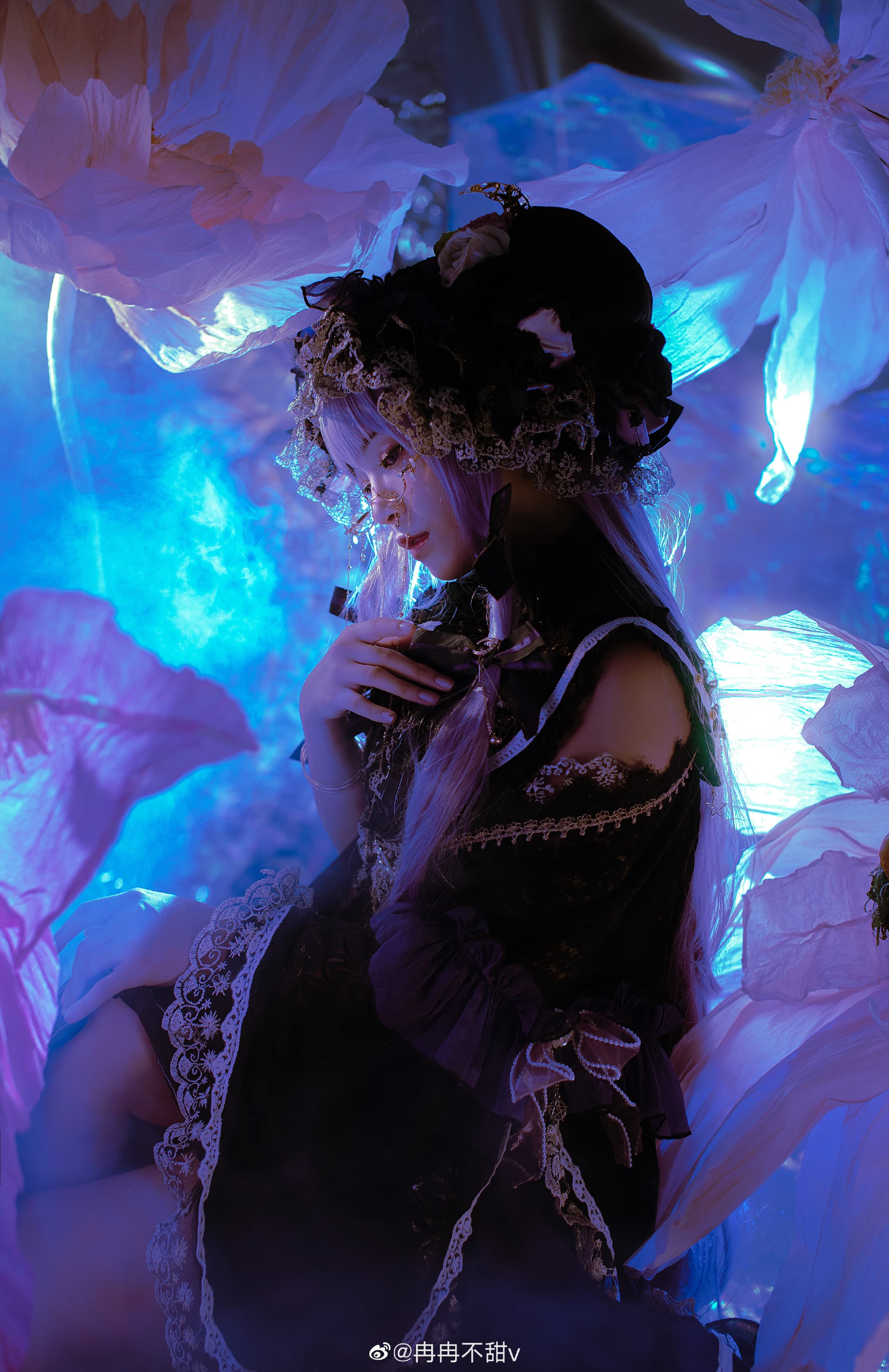 【COS】一百年来，每天都过着与书为伍的日子。居住在恶魔栖息的红魔馆，被称为红魔馆的头脑。 东方project 帕秋莉·诺蕾姬@冉冉不甜v COSPLAY-第13张