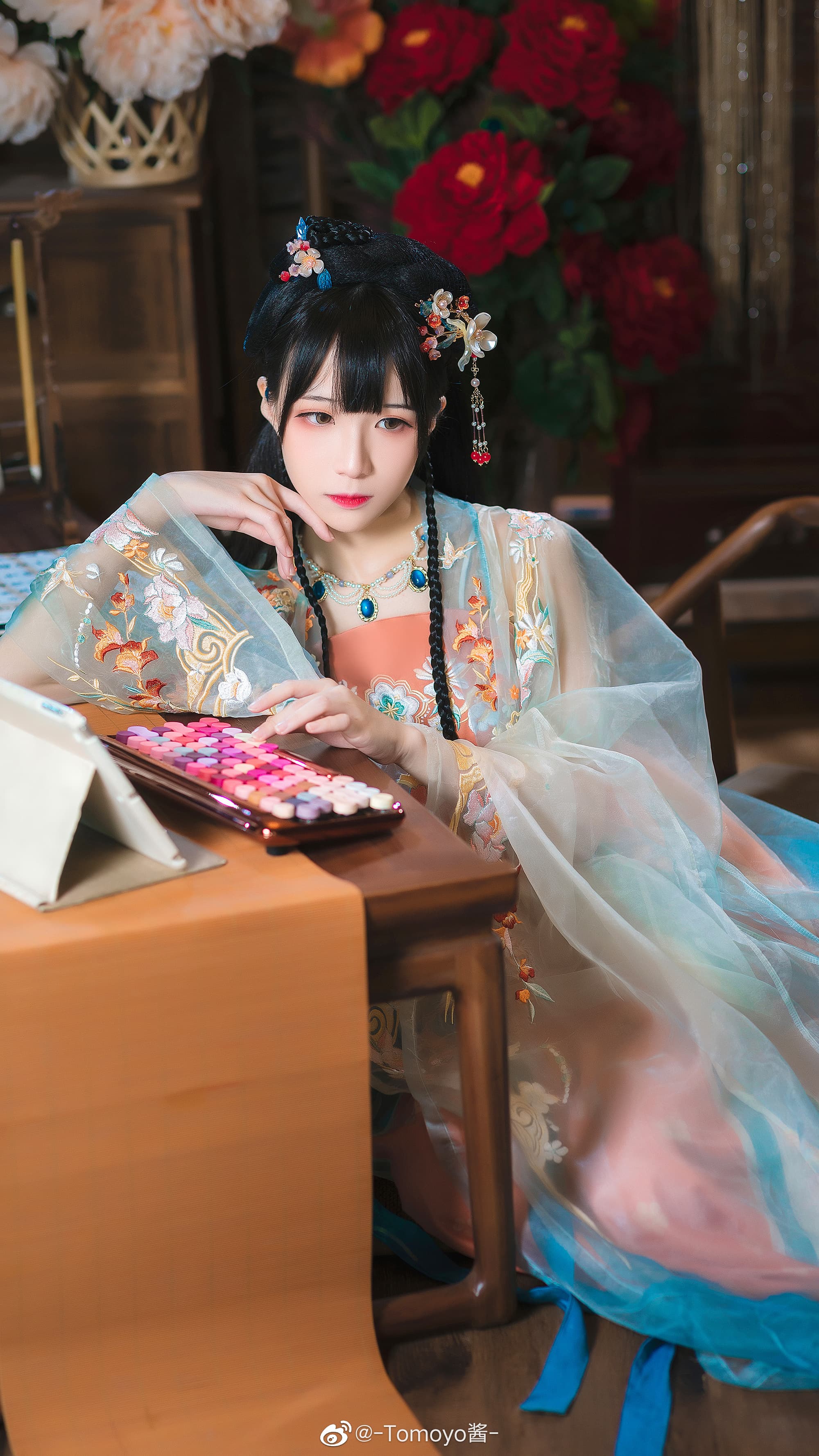 【汉服】假如每个人的生活是一种颜色，那你的生活是什么颜色呢？@-Tomoyo酱- 摄影-第5张