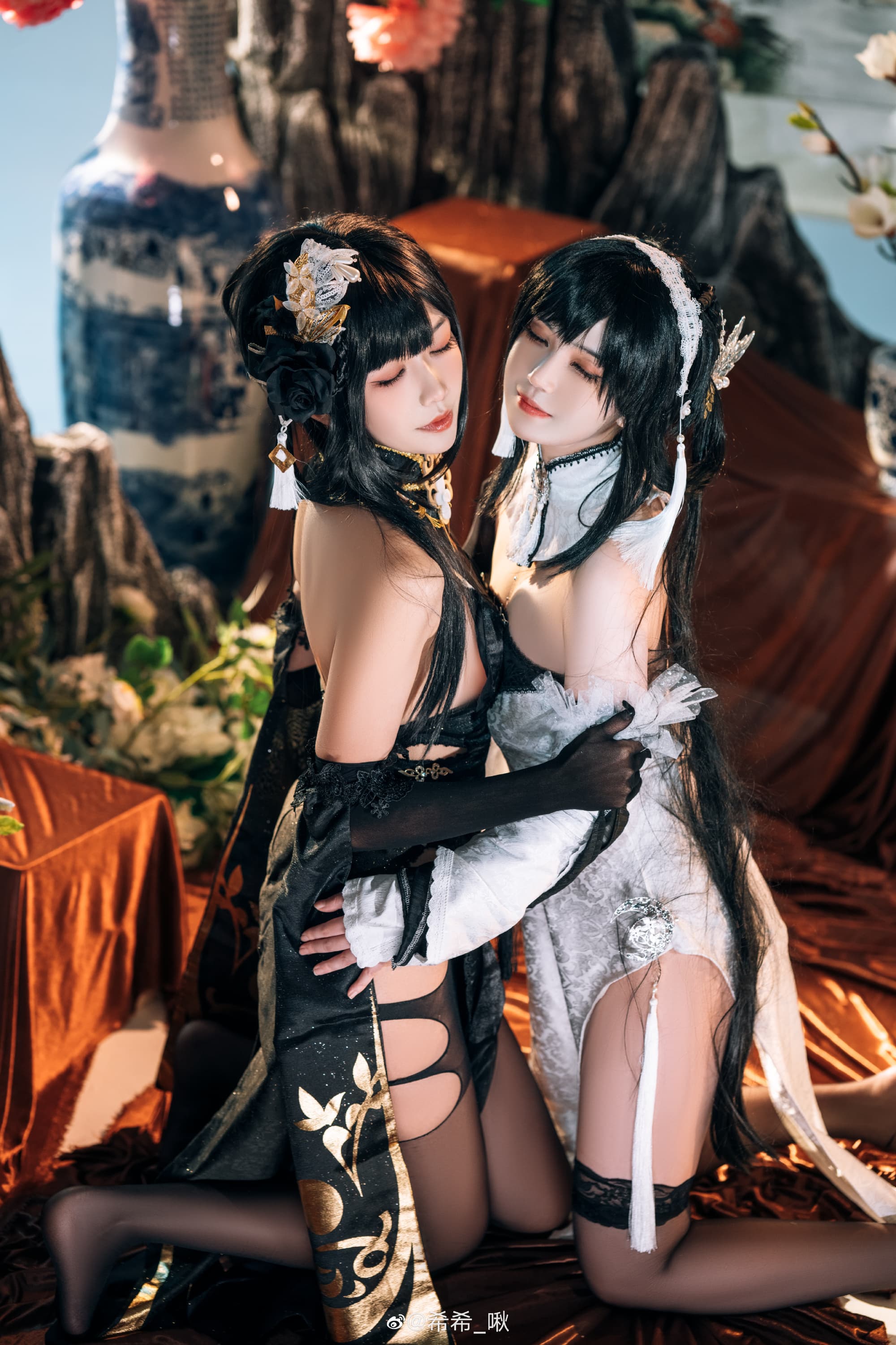 指挥官，早上好 这次是双倍的瑟瑟喔 碧蓝航线 白色镇海@夏沫沫肉沫沫  黑色镇海@纱希只喝快乐水 COSPLAY-第2张