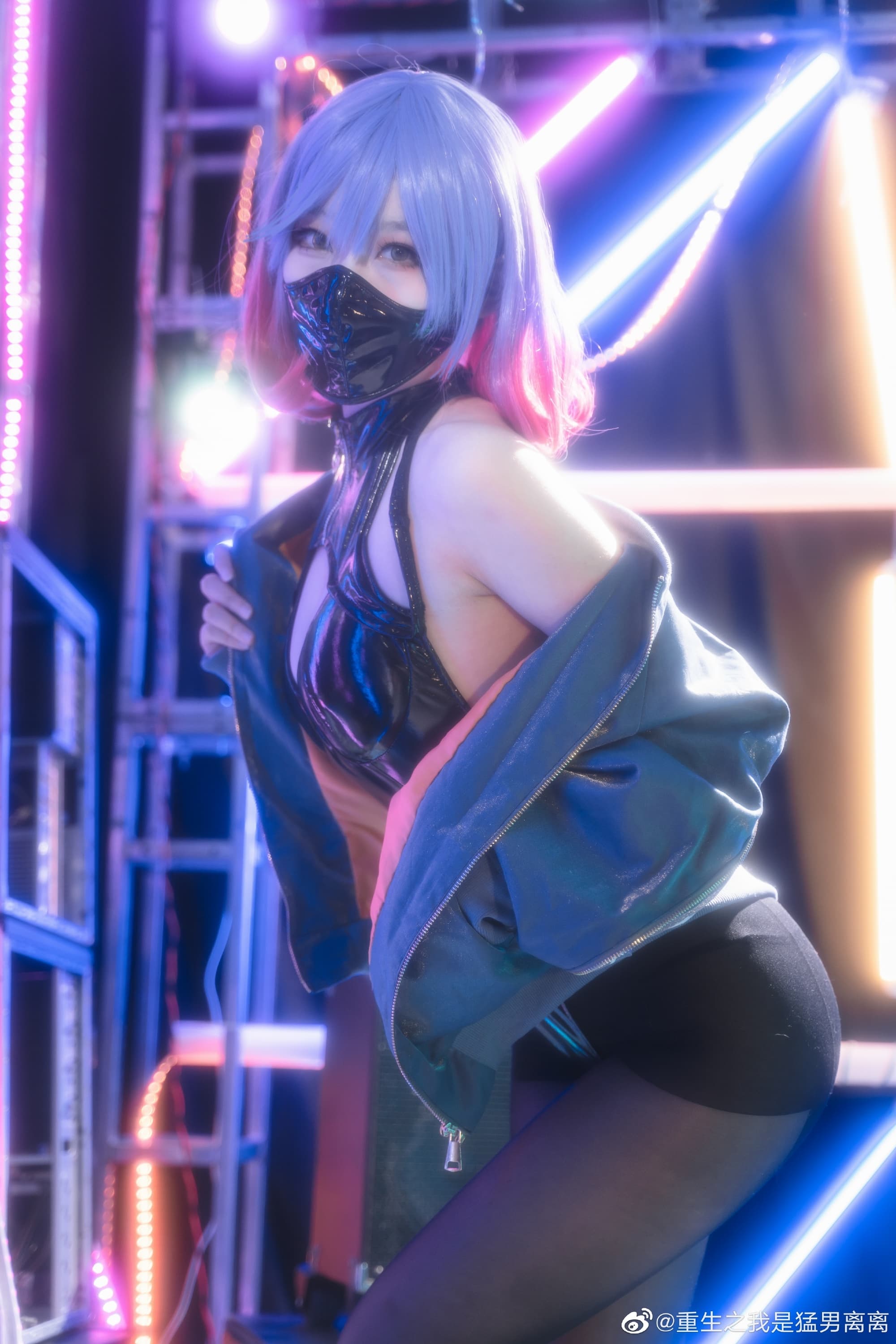 运动鞋x口罩x高开叉·Luna@重生之我是猛男离离 COSPLAY-第2张