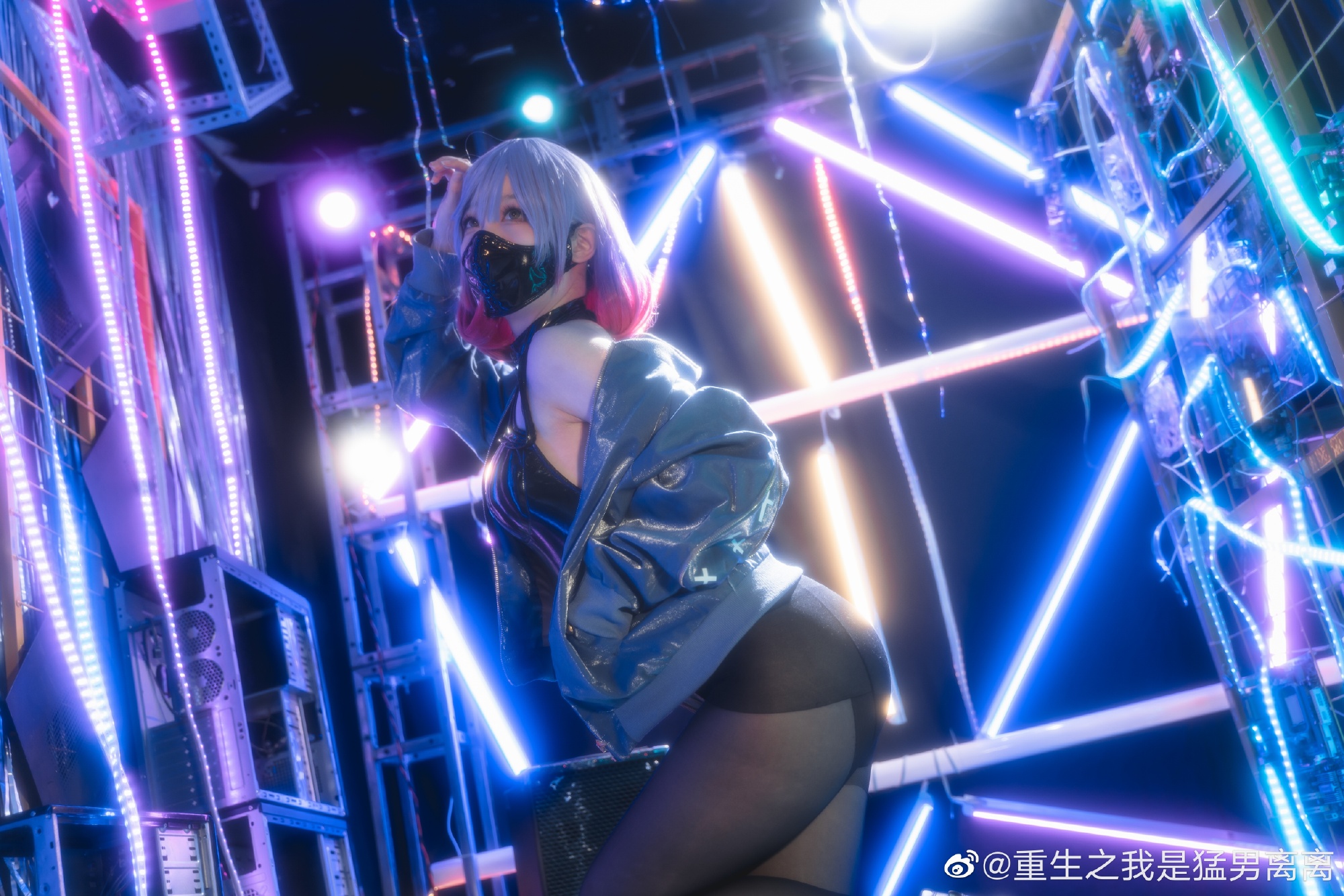 运动鞋x口罩x高开叉·Luna@重生之我是猛男离离 COSPLAY-第3张