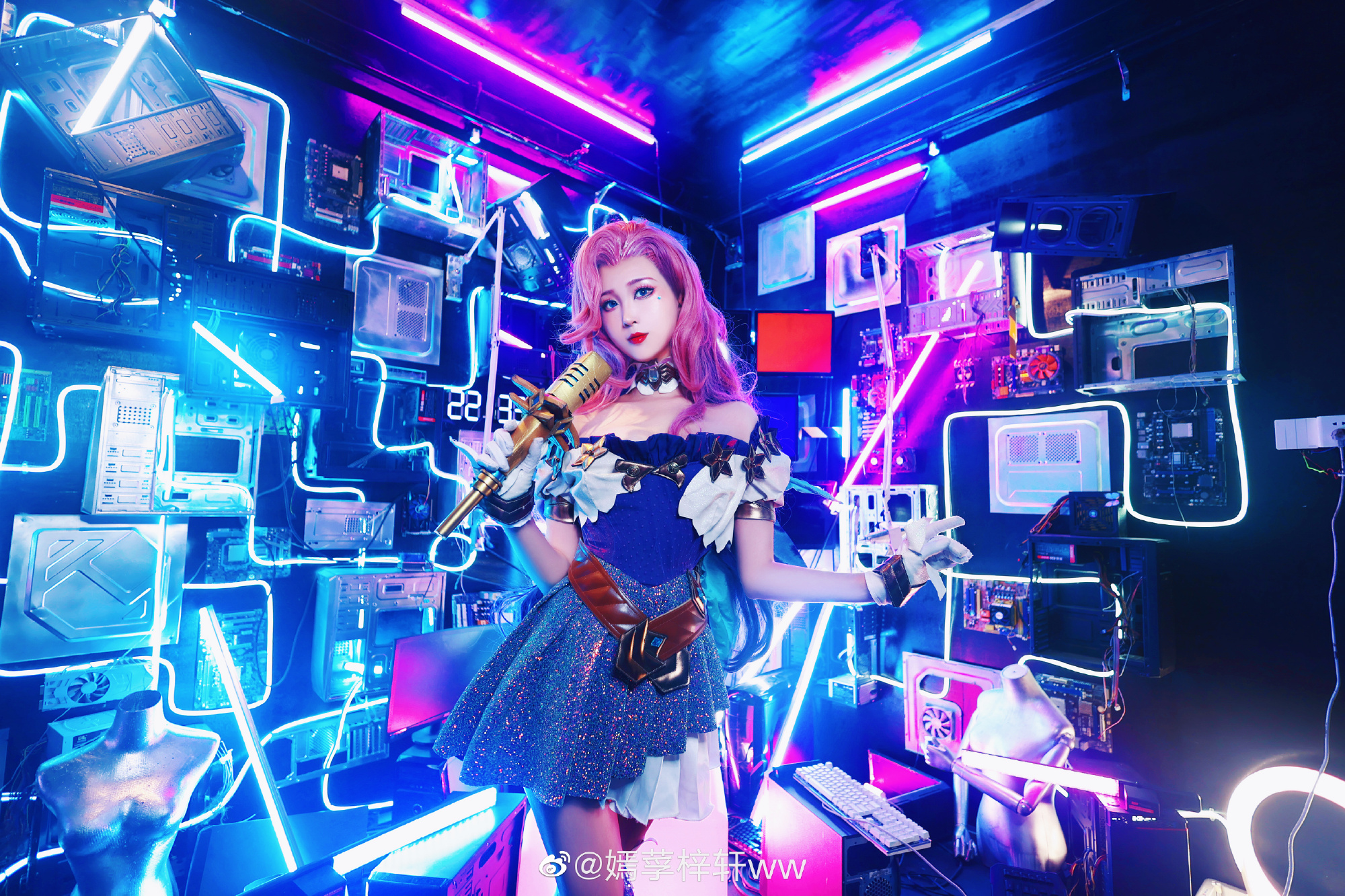 【COS】我的梦想谁也不能阻挡! 英雄联盟 星籁歌姬•萨勒芬妮@嫣莩梓轩ww COSPLAY-第9张