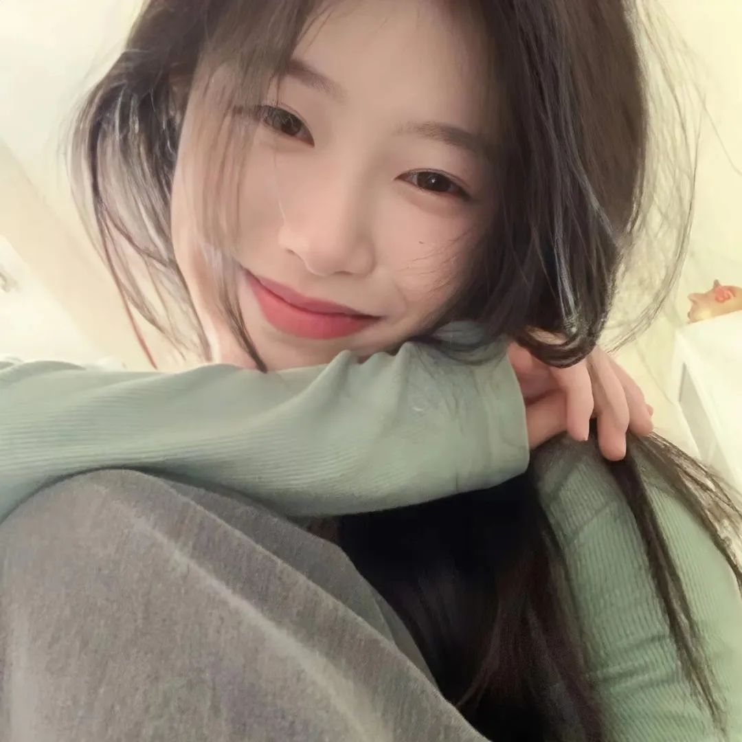 女生头像 清晨第一道光 照进了你的窗 温柔浮现脸庞 女生头像-第2张