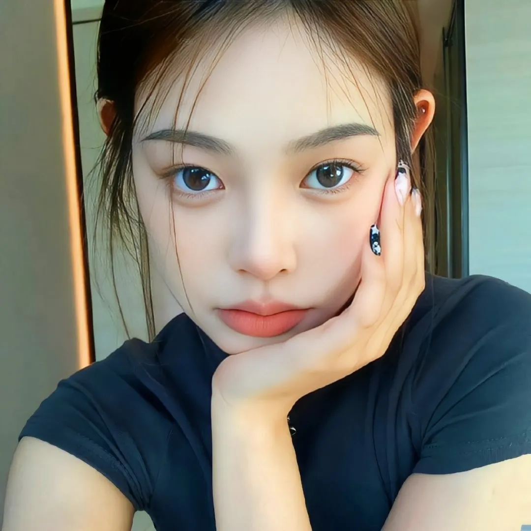 头像|不想换掉的𝙒𝙚𝘾𝙝𝙖𝙩头像 女生头像-第11张