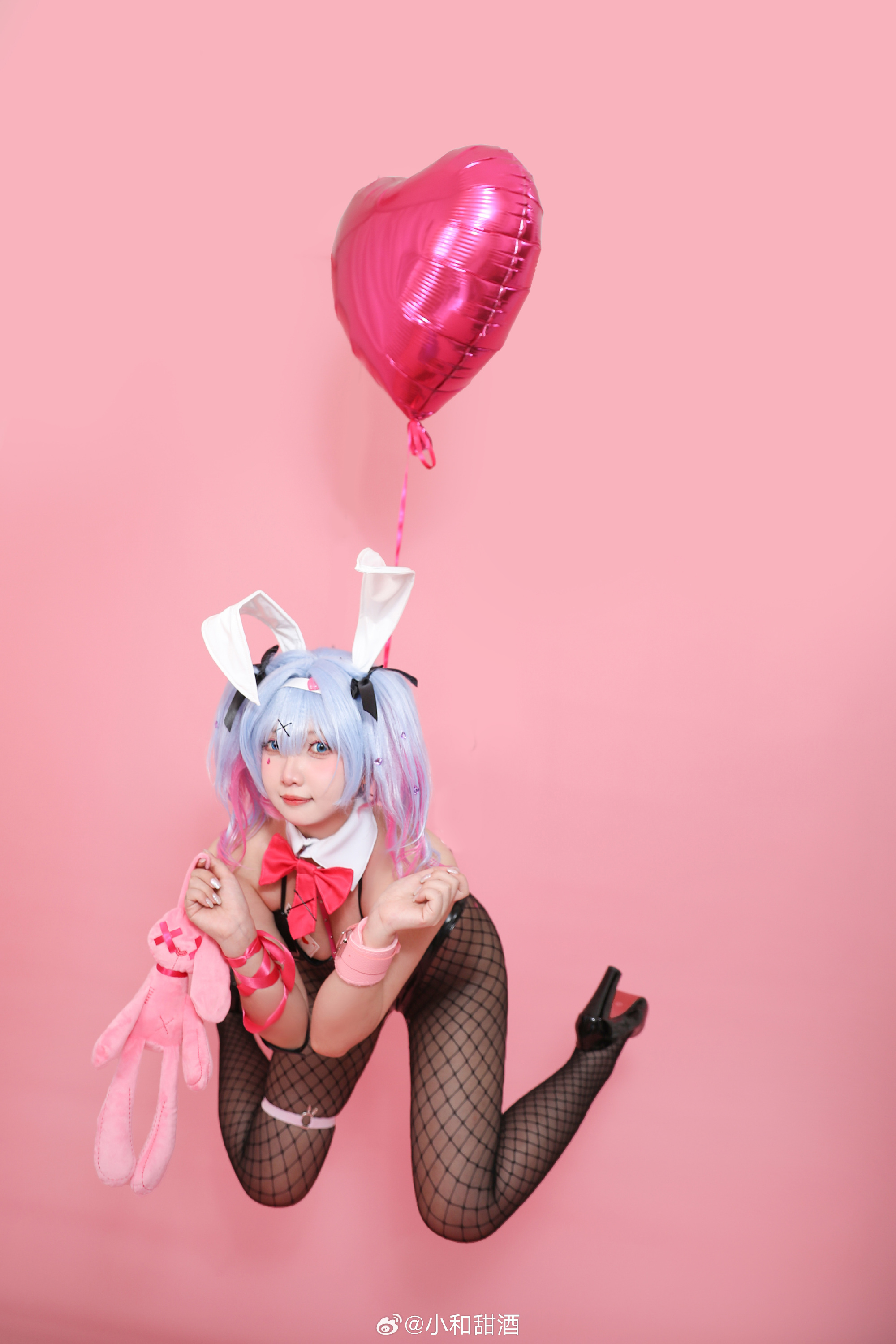 COSPLAY 💗RABBIT HOLE兔子洞🐇🕳️ 初音未来@小和甜酒 COSPLAY-第3张