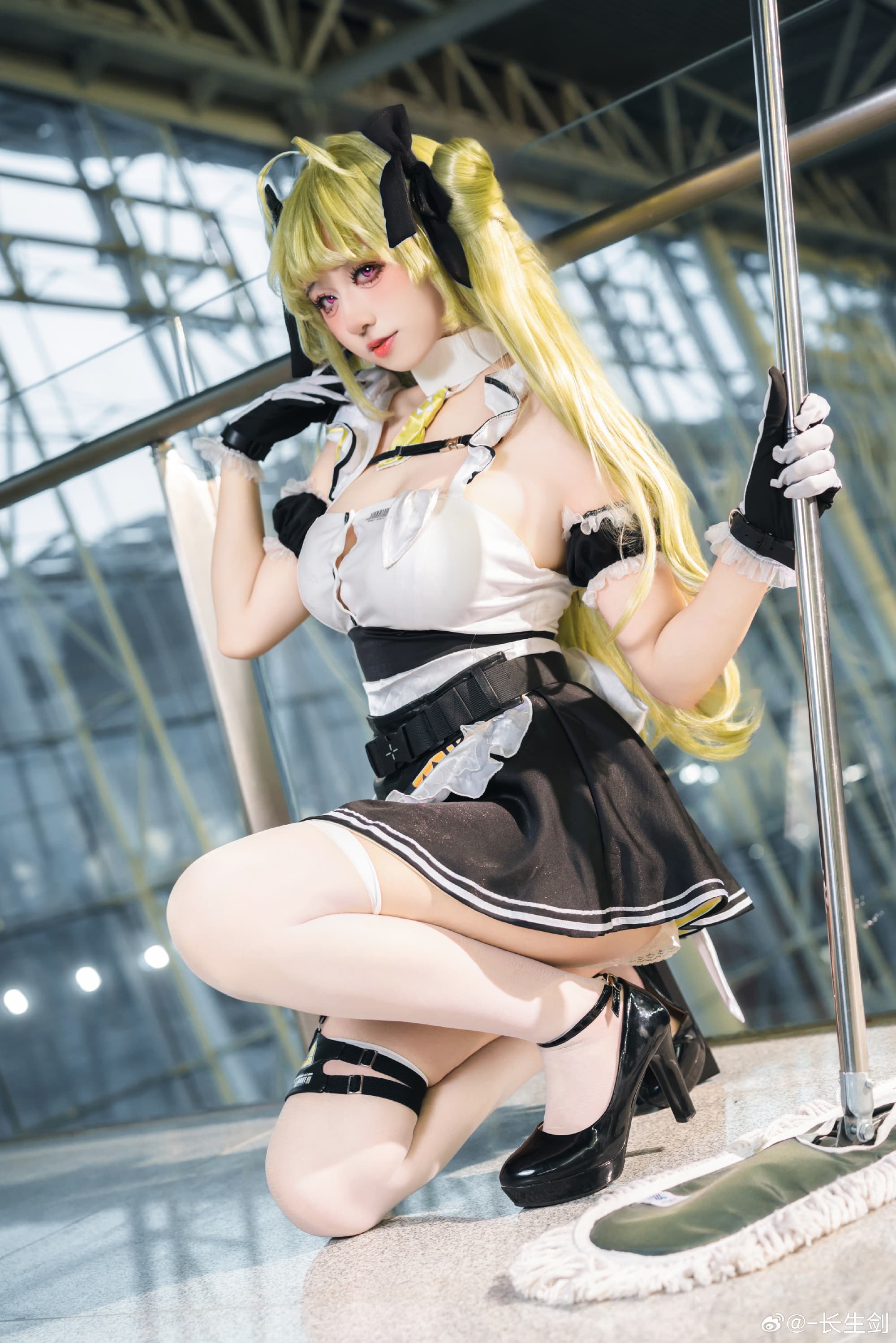 COSPLAY nikke:胜利女神@十悲伤小木十 ​​​ COSPLAY-第7张