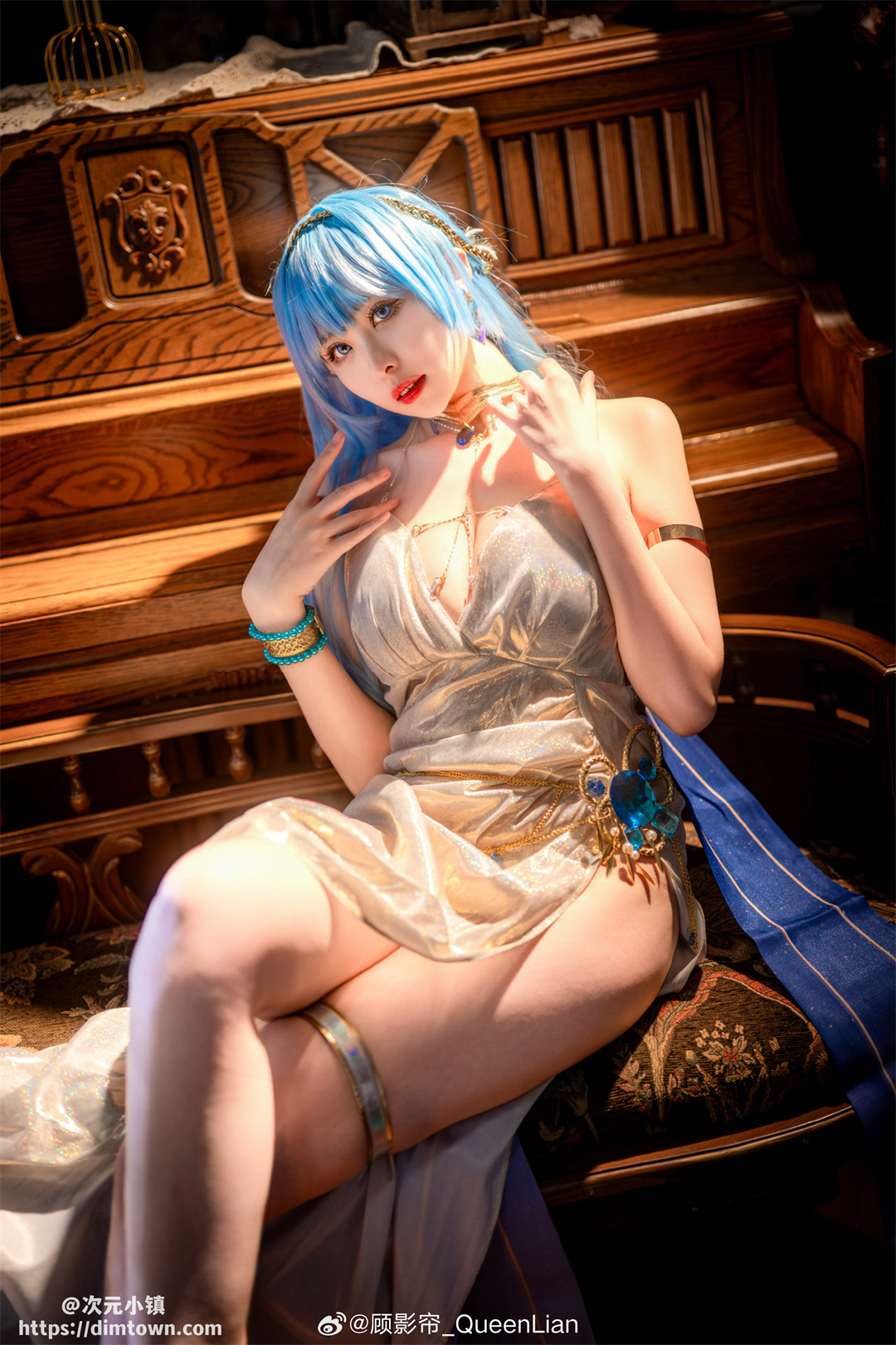 COSPLAY 阁下，您要多保重自己的身体 Nikke:胜利女神 海伦  ✿  水晶派对@顾影帘_QueenLian COSPLAY-第1张