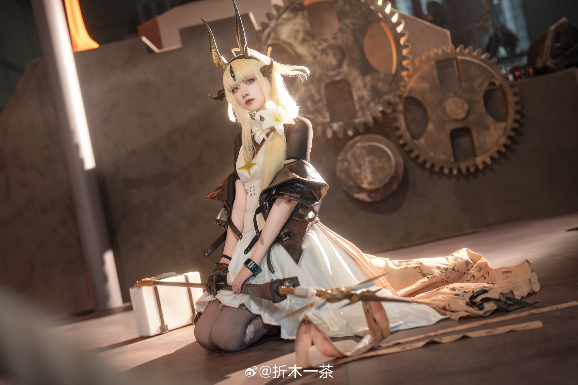 COSPLAY 明日方舟 焰影苇草@折木一茶 COSPLAY-第2张