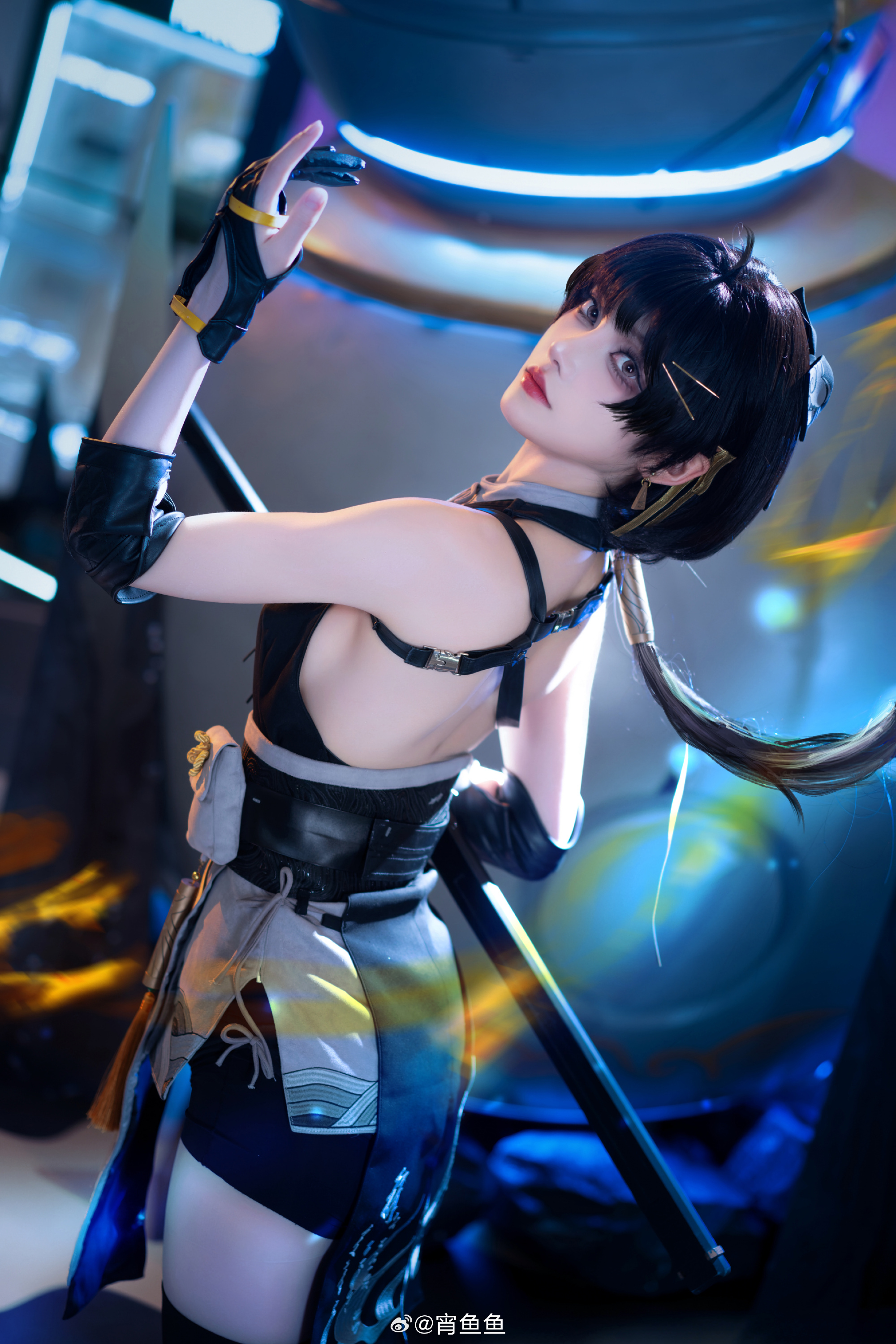 COSPLAY 漂泊者，路途还很遥远，继续前进吧 鸣潮 女漂泊者@宵鱼鱼 COSPLAY-第1张