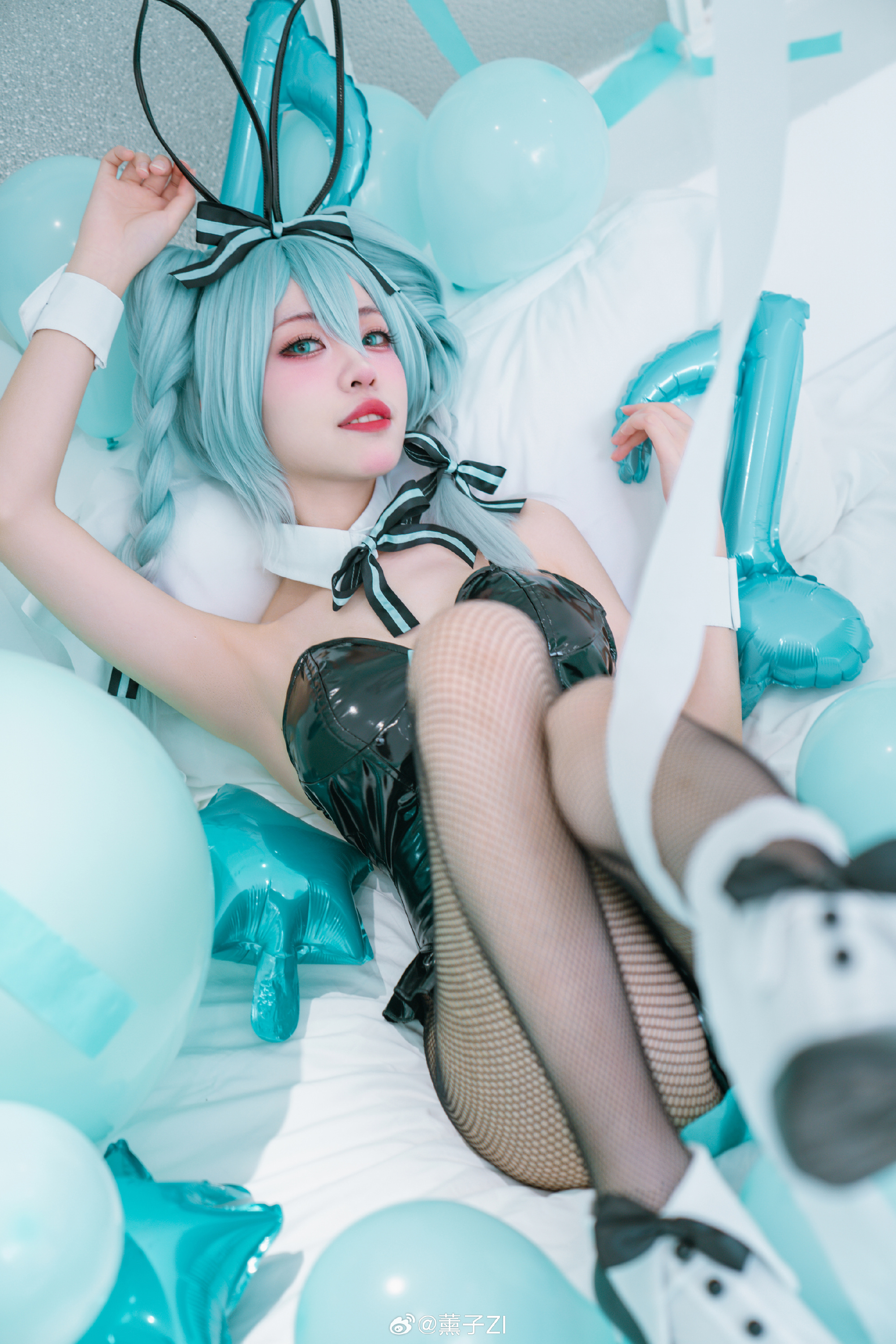 COSPLAY 今日份的兔兔能量吃啊请吃 初音ミク@薰子ZI COSPLAY-第9张